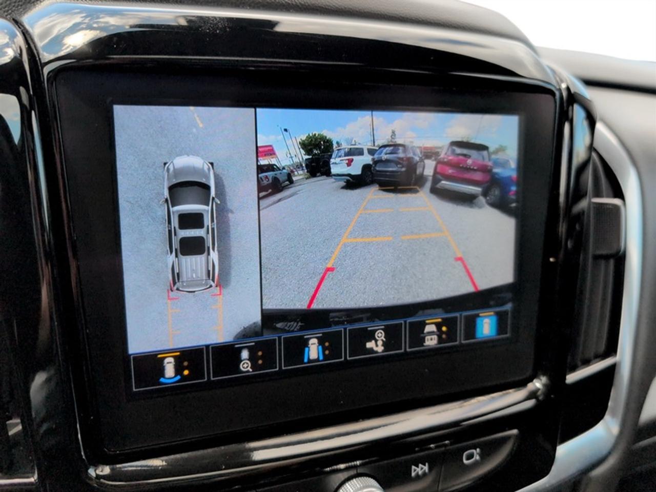 2022 Chevrolet Traverse Premier  **DUAL SUNROOF** Photo