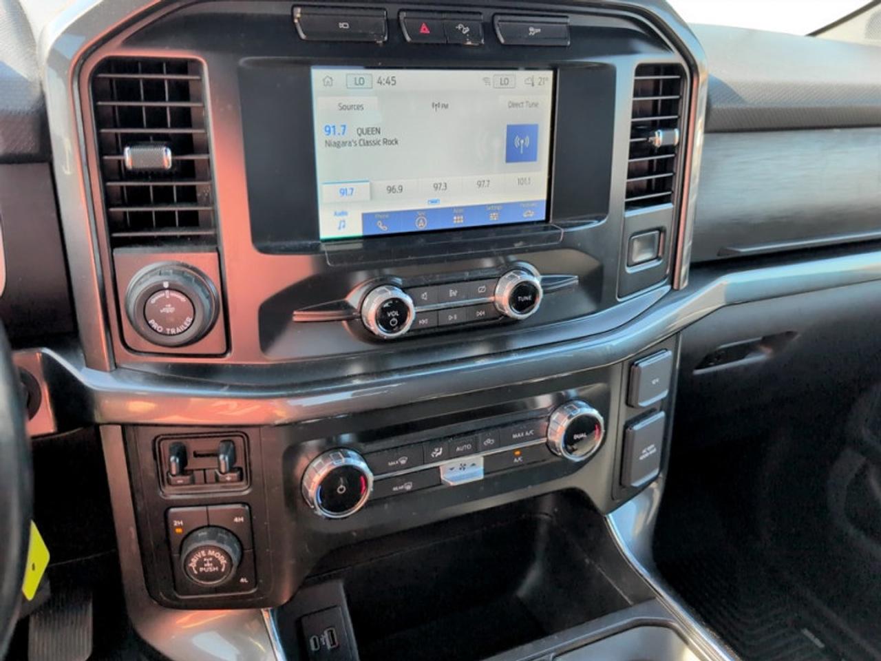 2022 Ford F-150 XLT w/Sport Pkg  **FX4 + SPORT PKG** Photo