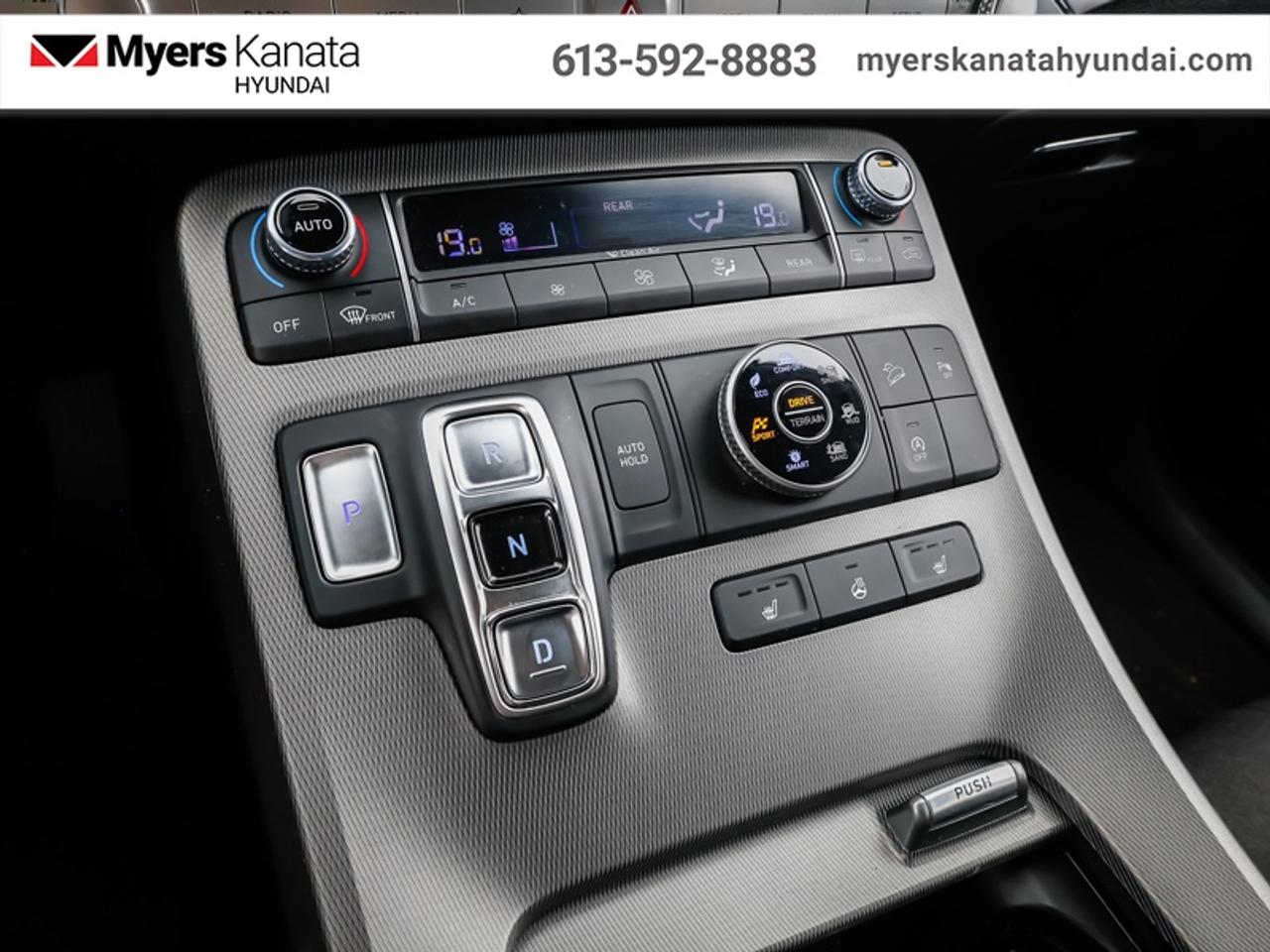 2021 Hyundai PALISADE Preferred 8-Passenger AWD  - $104.18 /Wk Photo