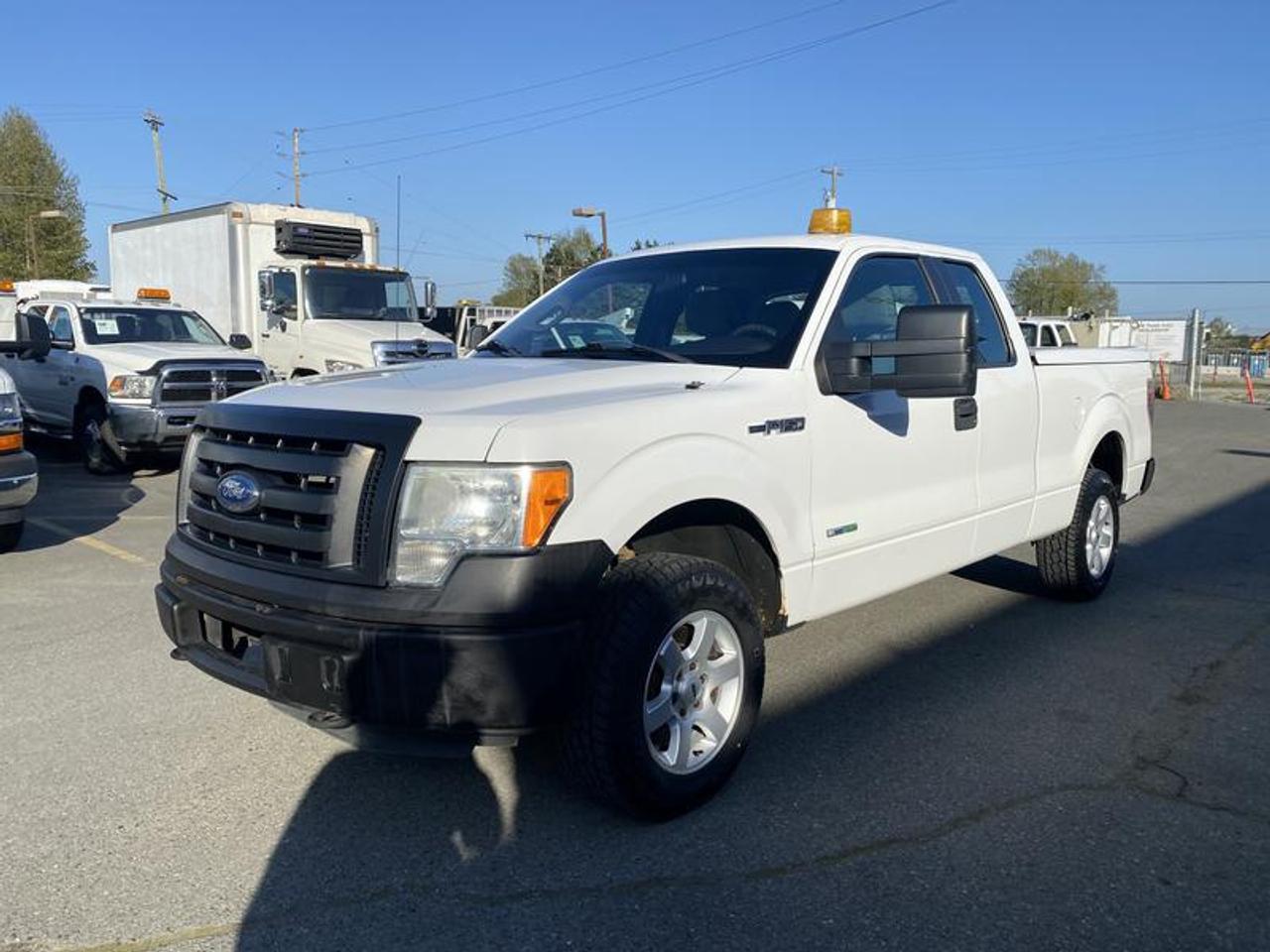 Used 2011 Ford F-150 XL SuperCab 6.5-ft. Bed 4WD for sale in Burnaby, BC