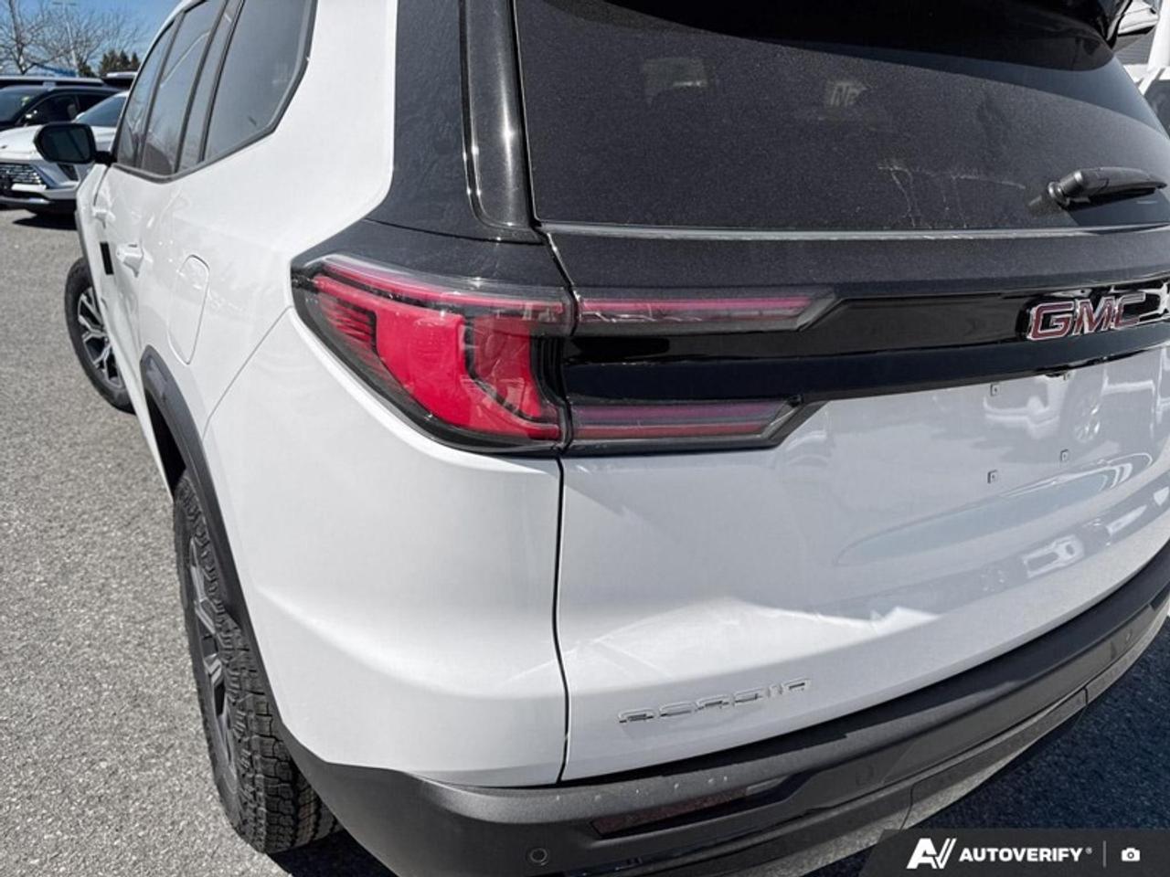 2026 GMC Acadia AT4  - SUNROOF -  POWER Photo