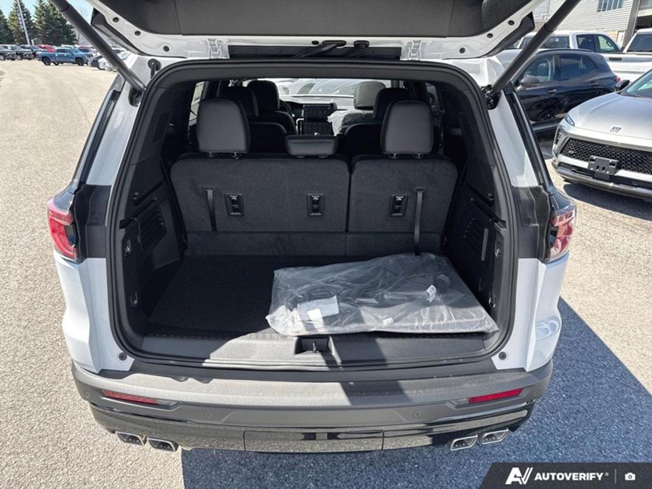 2026 GMC Acadia AT4  - SUNROOF -  POWER Photo