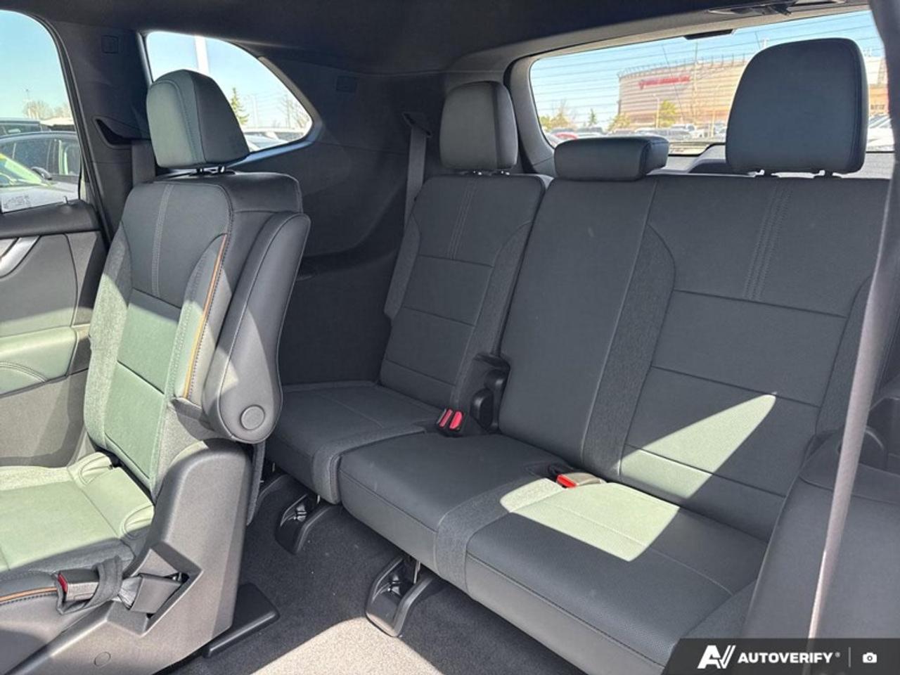 2026 GMC Acadia AT4  - SUNROOF -  POWER Photo