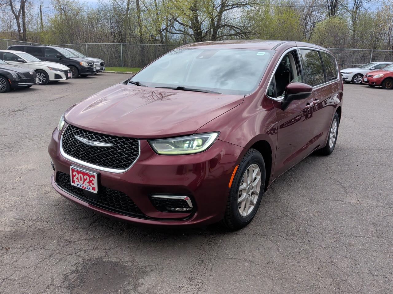 2023 Chrysler Pacifica Touring L