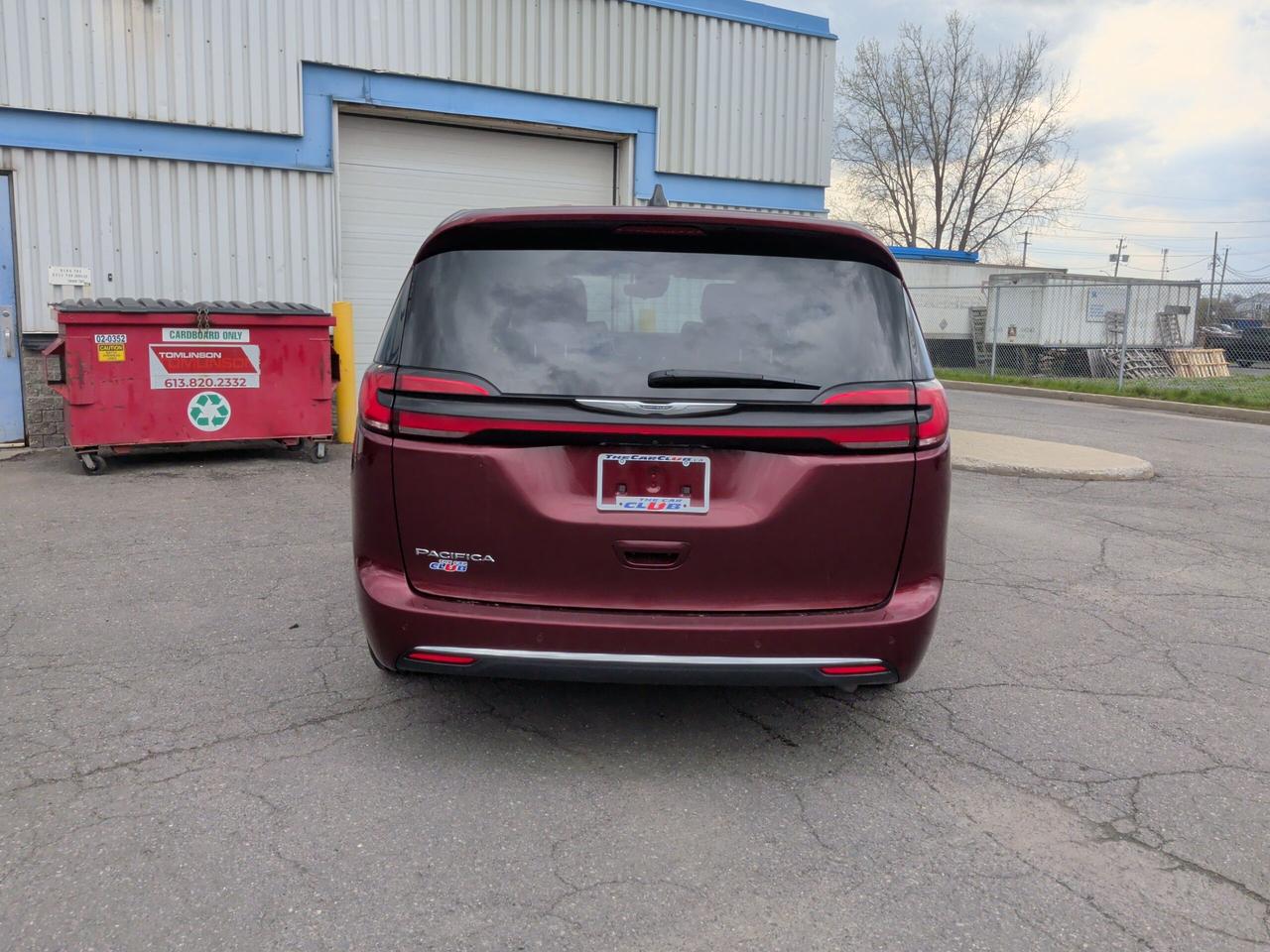 2023 Chrysler Pacifica Touring L