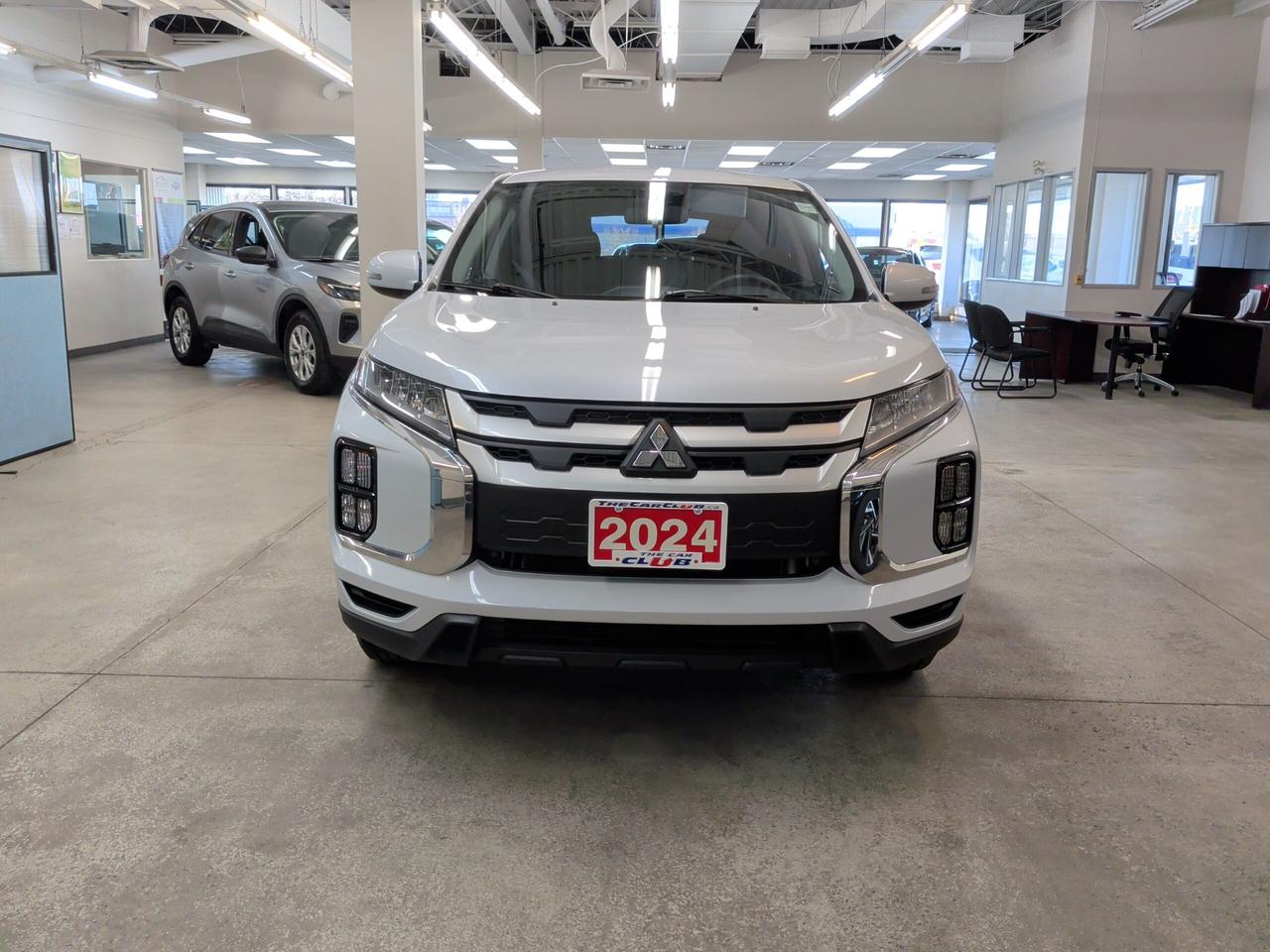 2024 Mitsubishi RVR SE Photo