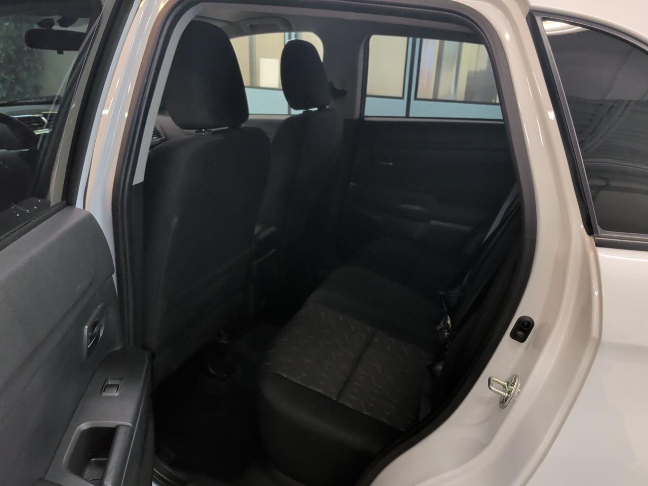 2024 Mitsubishi RVR SE