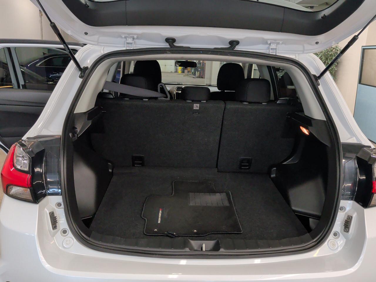 2024 Mitsubishi RVR SE Photo
