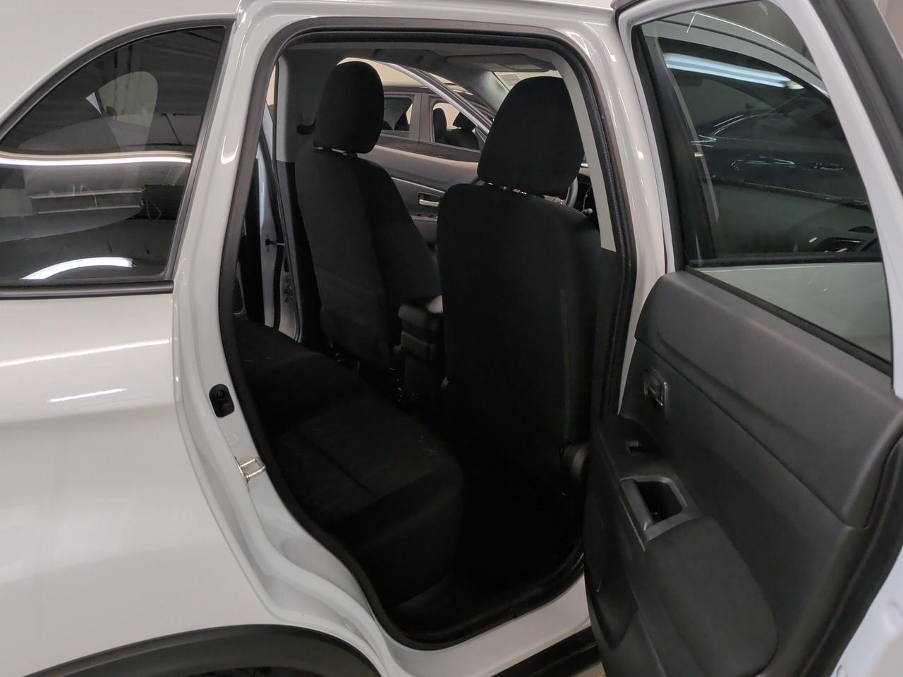 2024 Mitsubishi RVR SE