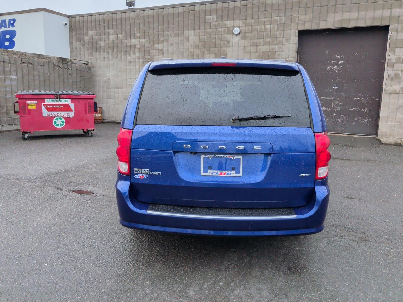 2020 Dodge Grand Caravan GT Photo3