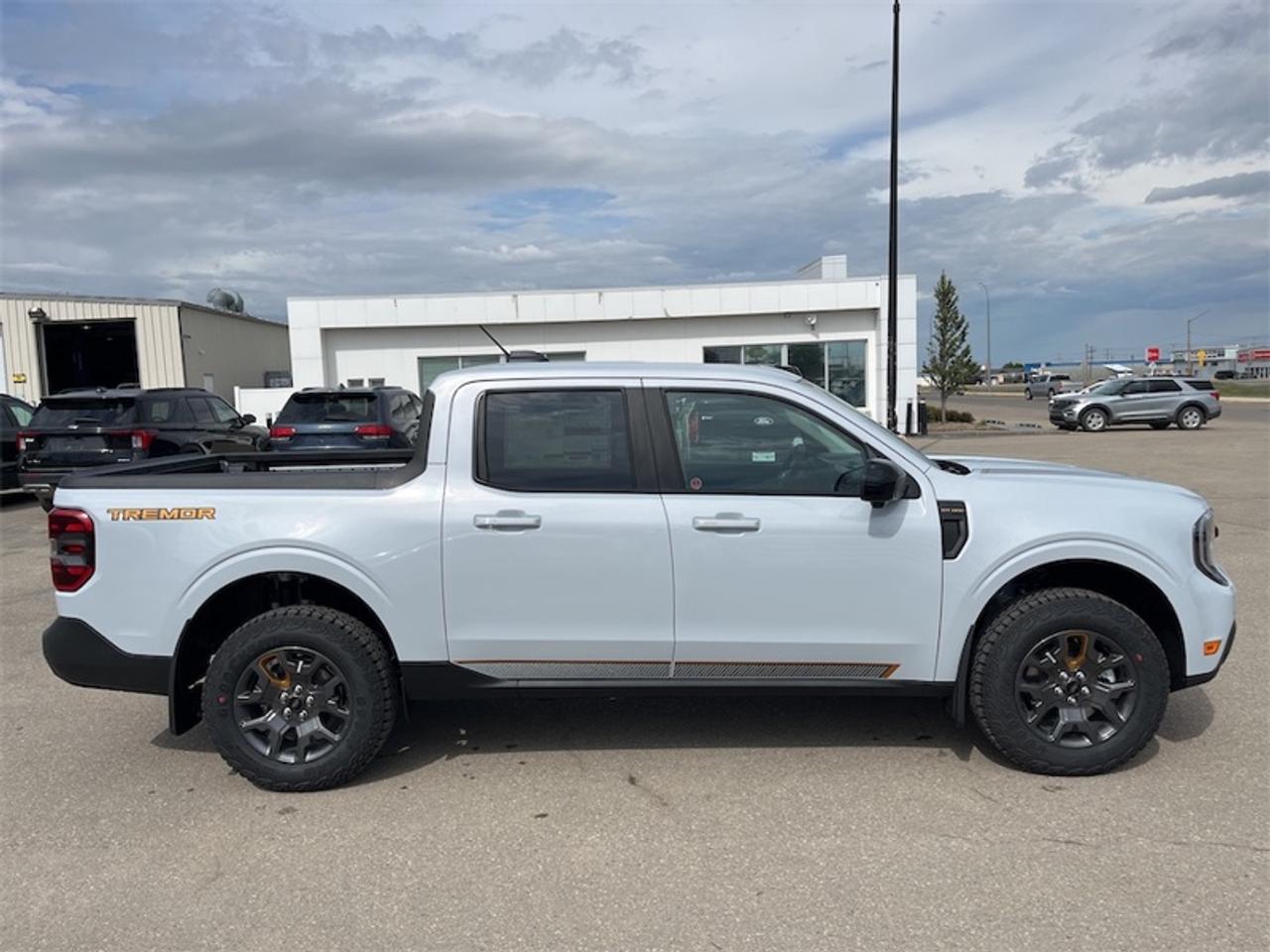 2026 Ford Maverick Tremor  - Sunroof - Heated Seats Photo