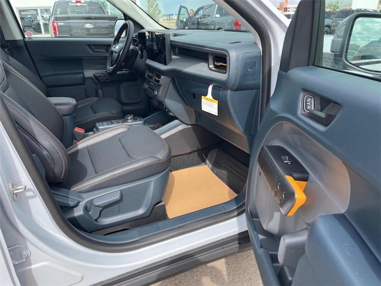 2026 Ford Maverick Tremor  - Sunroof - Heated Seats Photo5