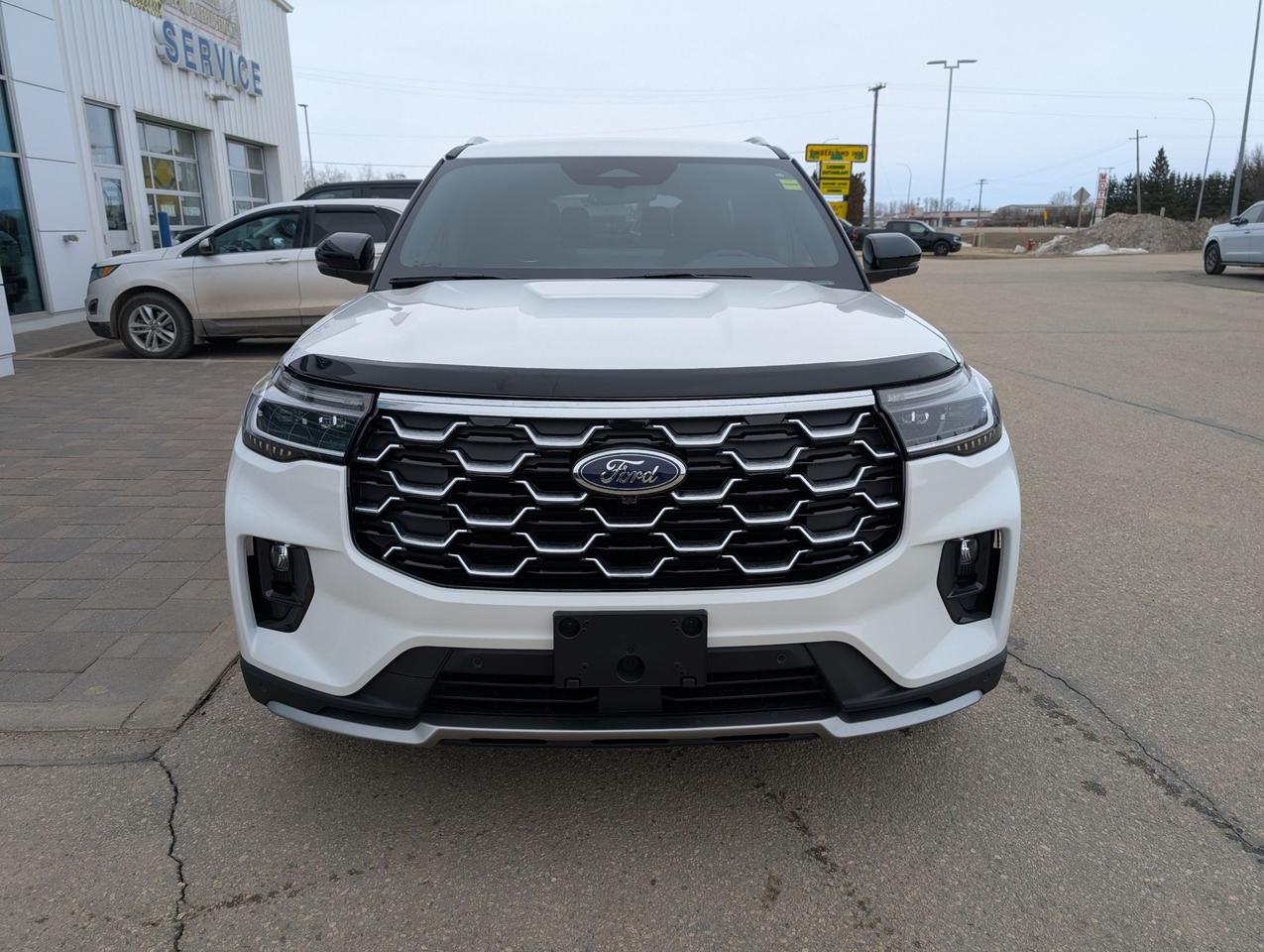 2026 Ford Explorer Platinum Photo2