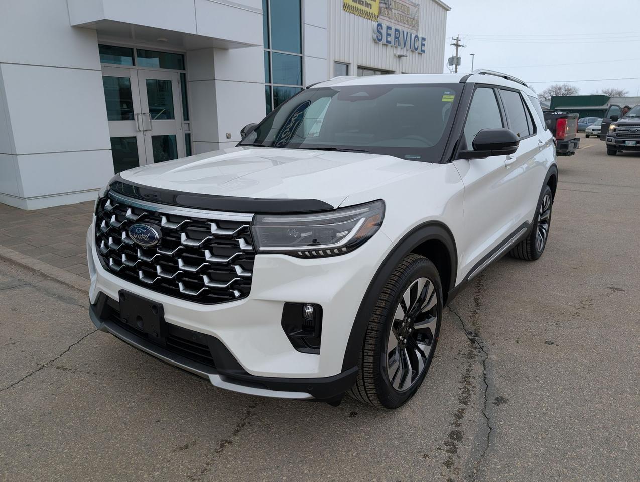 2026 Ford Explorer Platinum Photo1