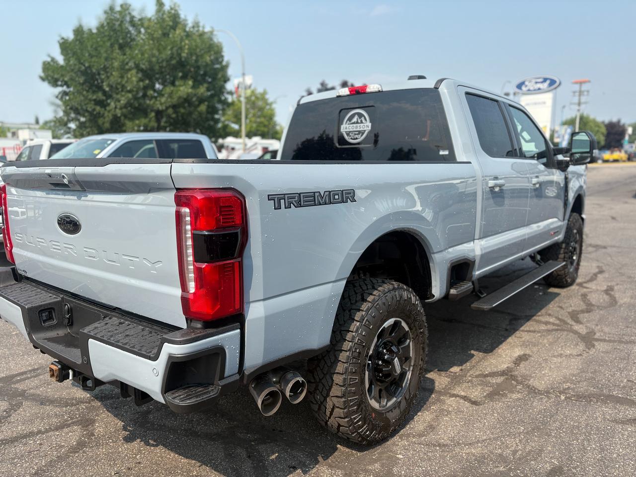 2026 Ford F-350 Super Duty SRW Lariat Photo4
