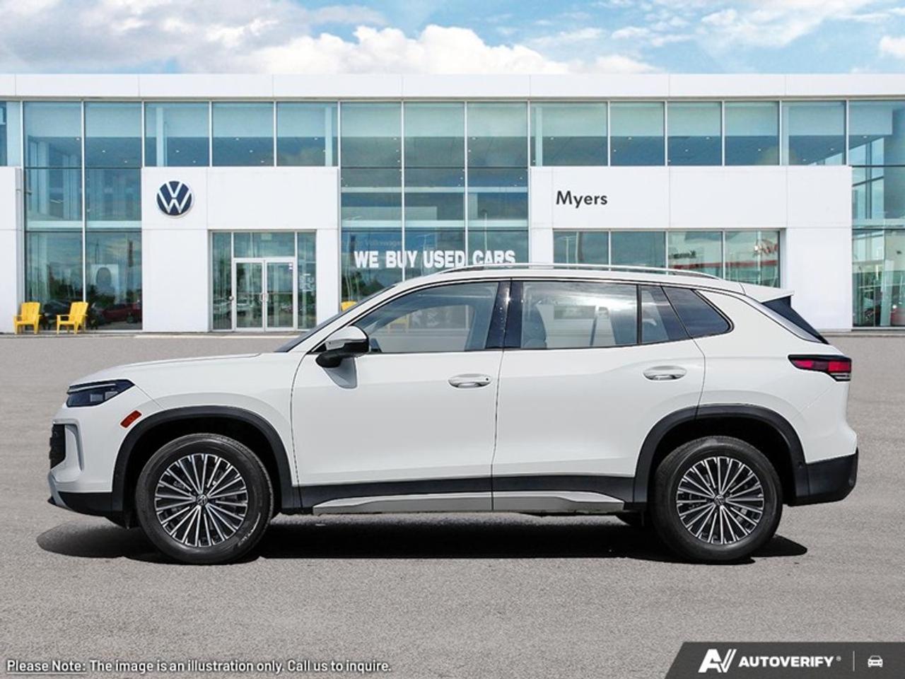 2026 Volkswagen Tiguan Comfortline  - Power Liftgate Photo2