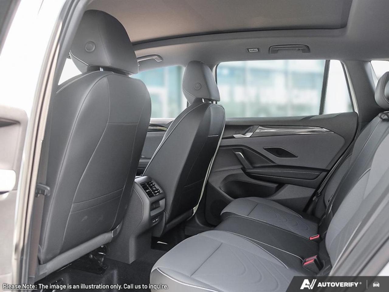 2026 Volkswagen Tiguan Comfortline R-Line Black Edition Photo