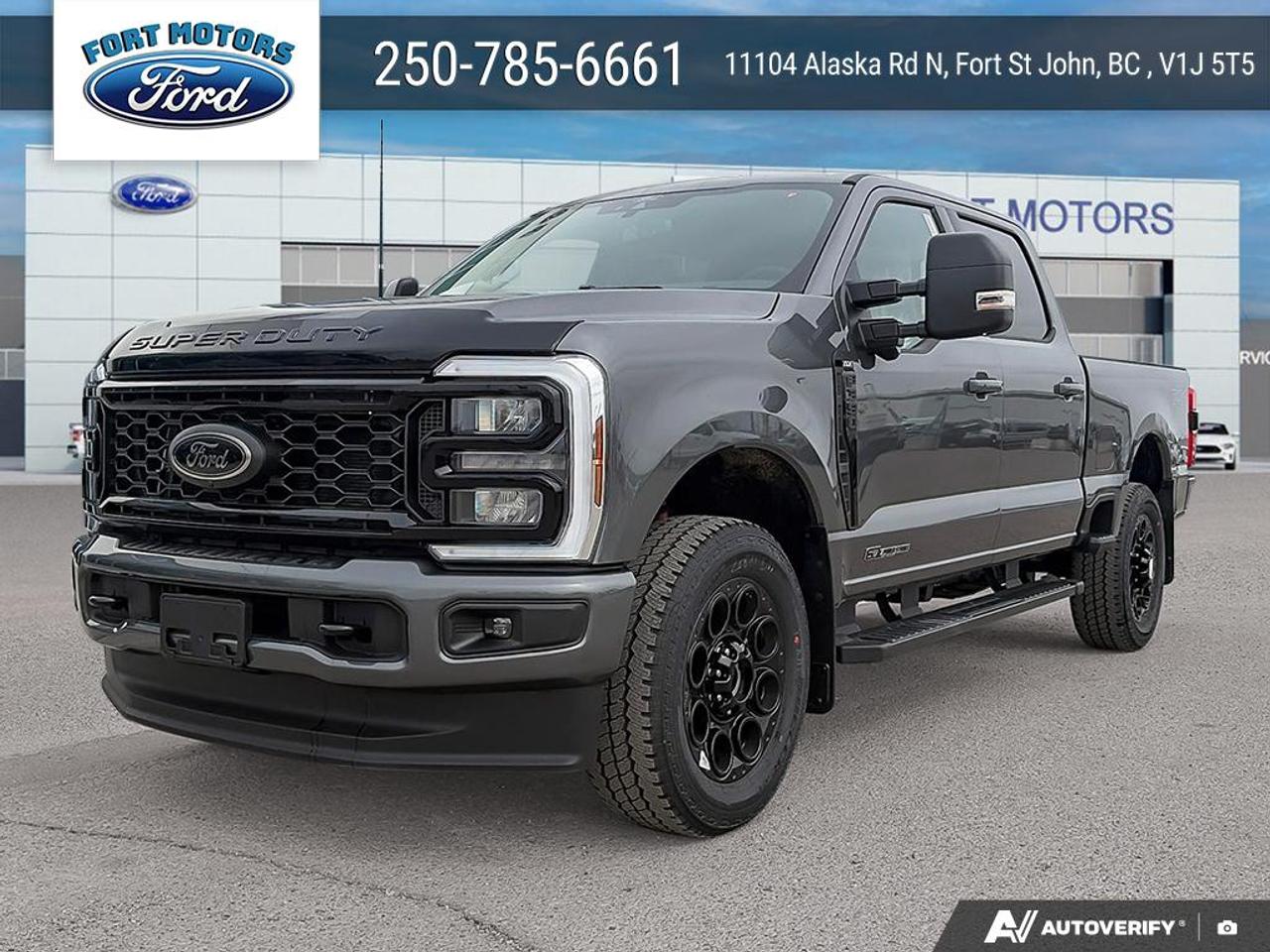 2026 Ford SuperDuty F-350® XLT Photo0