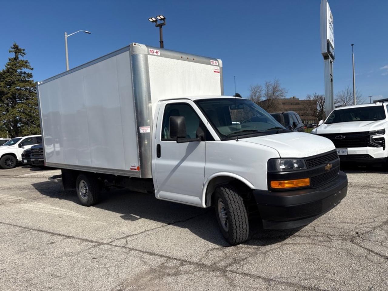 2025 Chevrolet Express Commercial Cutaway 14FT CUBE VAN Photo