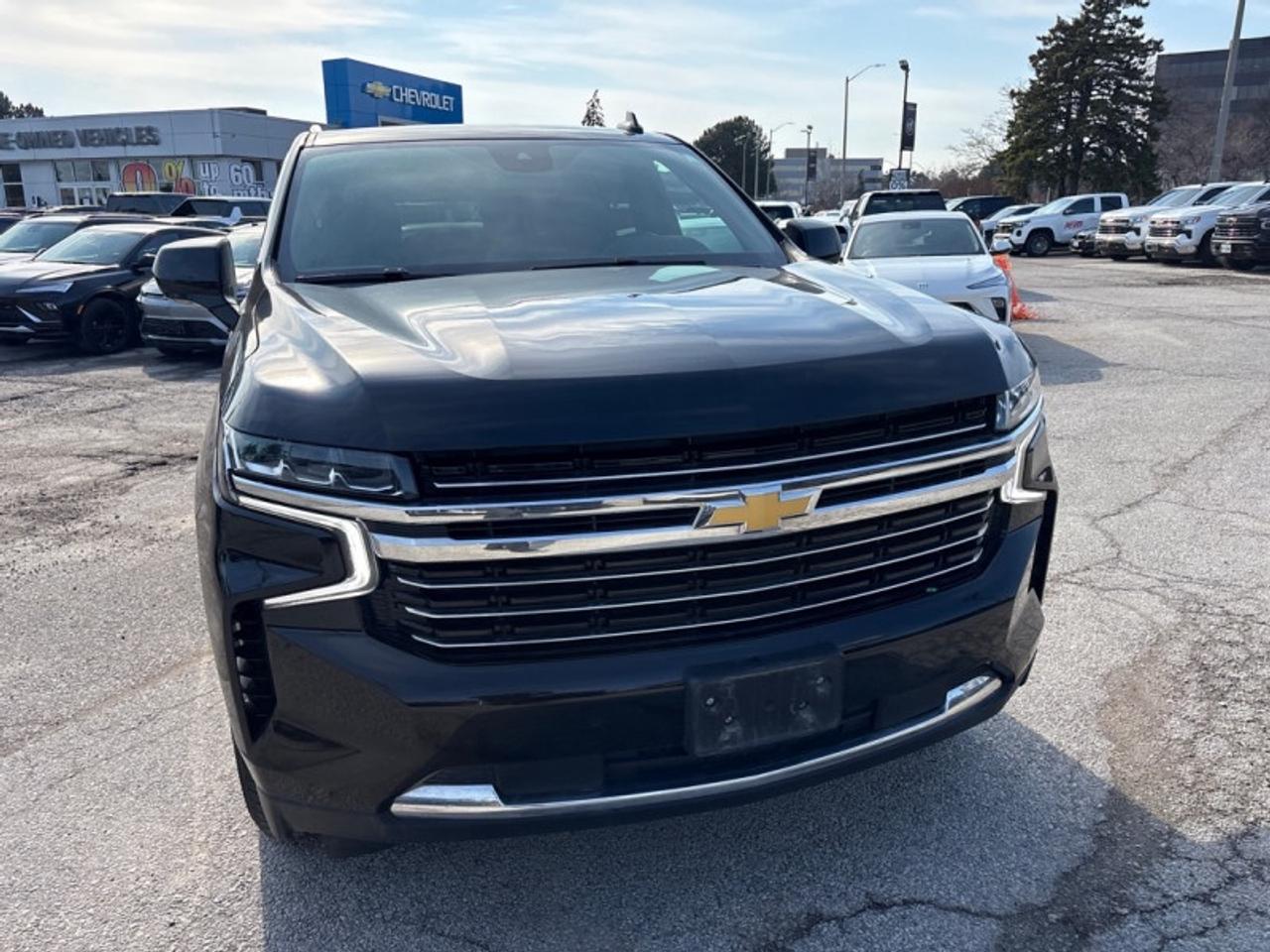 2023 Chevrolet Suburban LT  LEATHER|8 PASSENGER Photo
