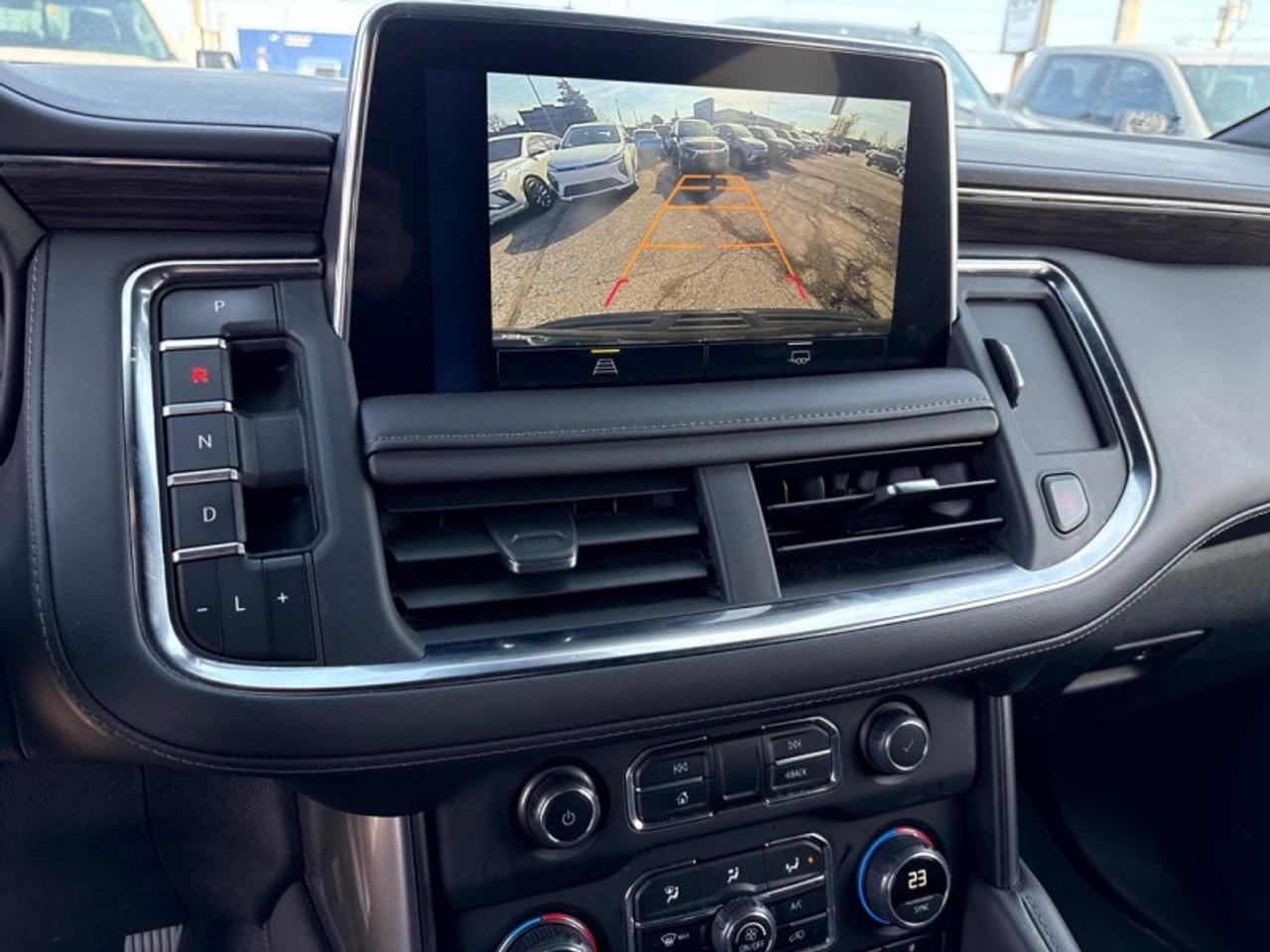 2023 Chevrolet Suburban LT  LEATHER|8 PASSENGER Photo