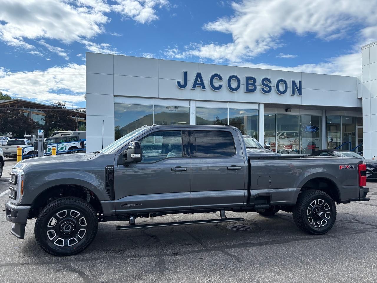 2026 Ford F-350 Super Duty SRW Platinum Photo1