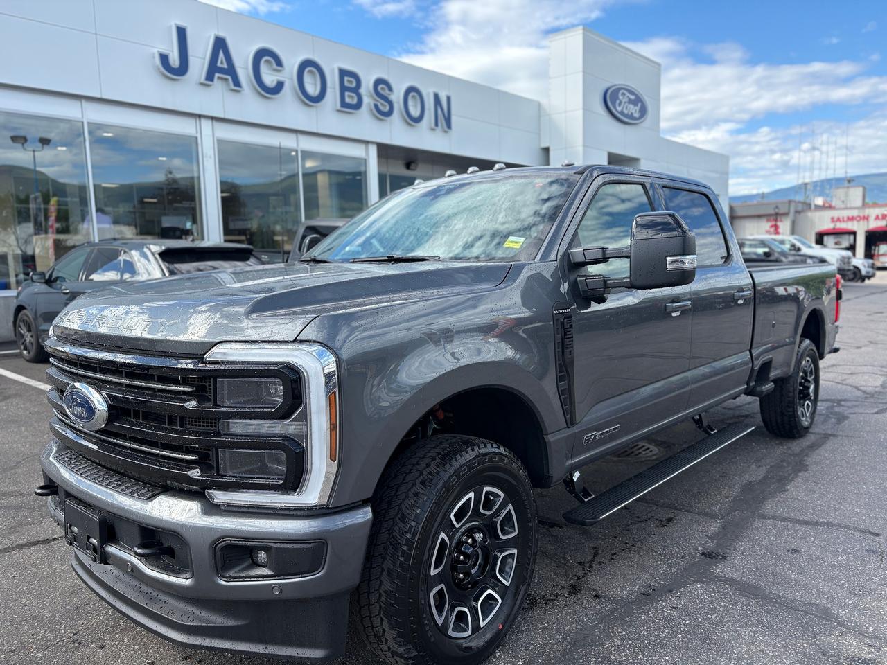 2026 Ford F-350 Super Duty SRW Platinum Photo0