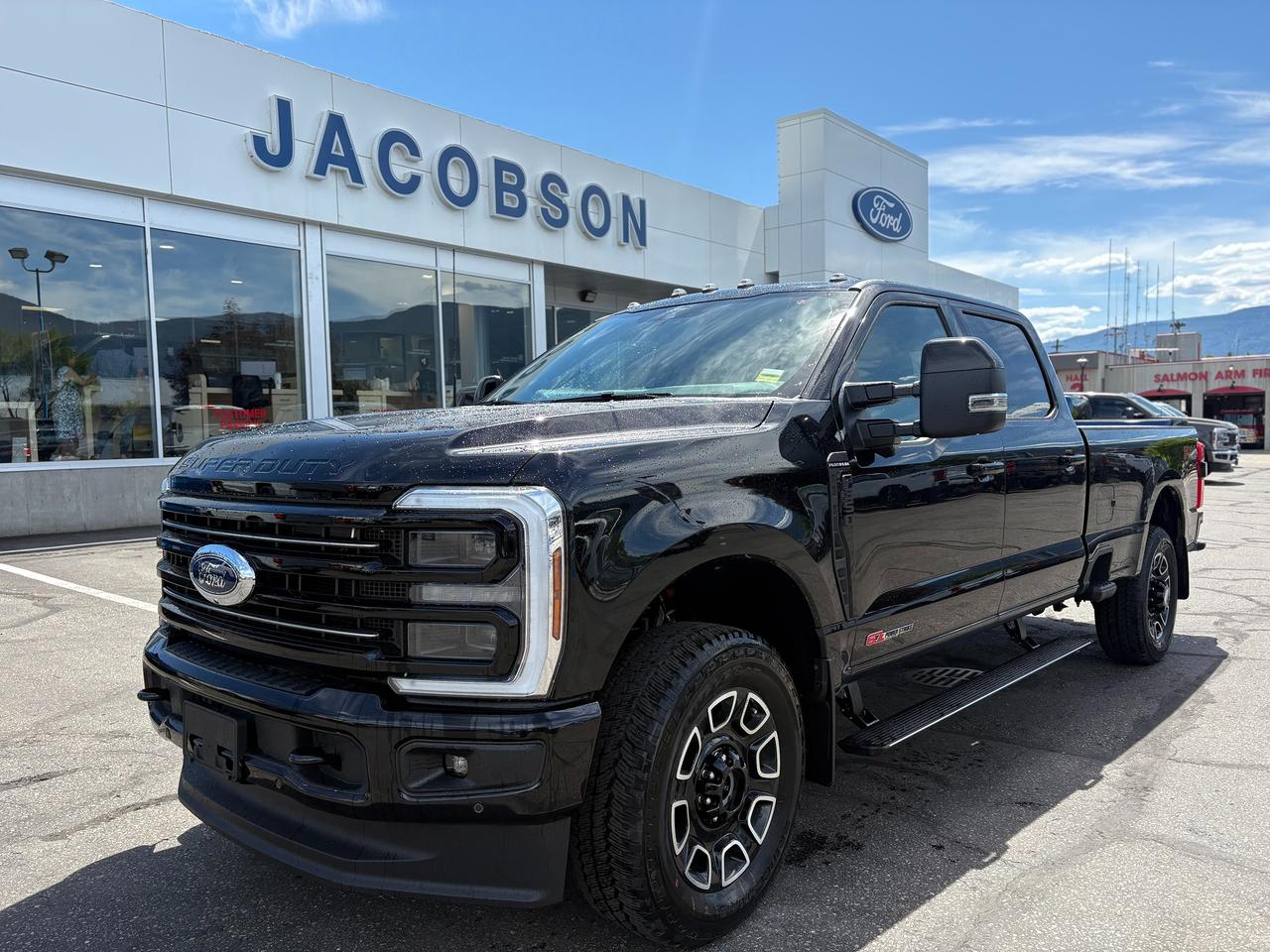 2026 Ford F-350 Super Duty SRW Platinum Photo0