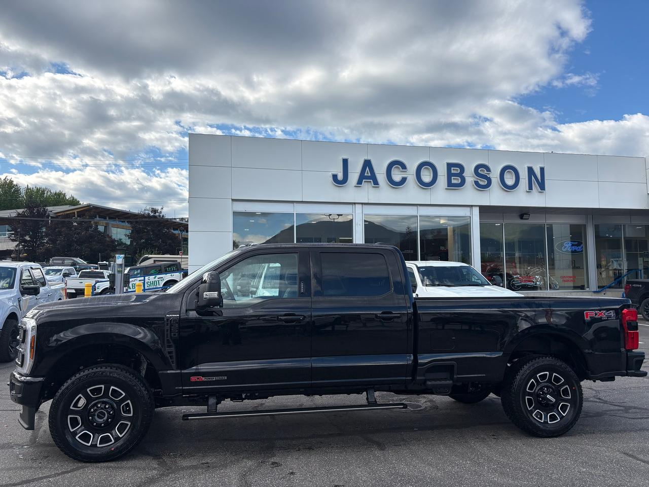 2026 Ford F-350 Super Duty SRW Platinum Photo1
