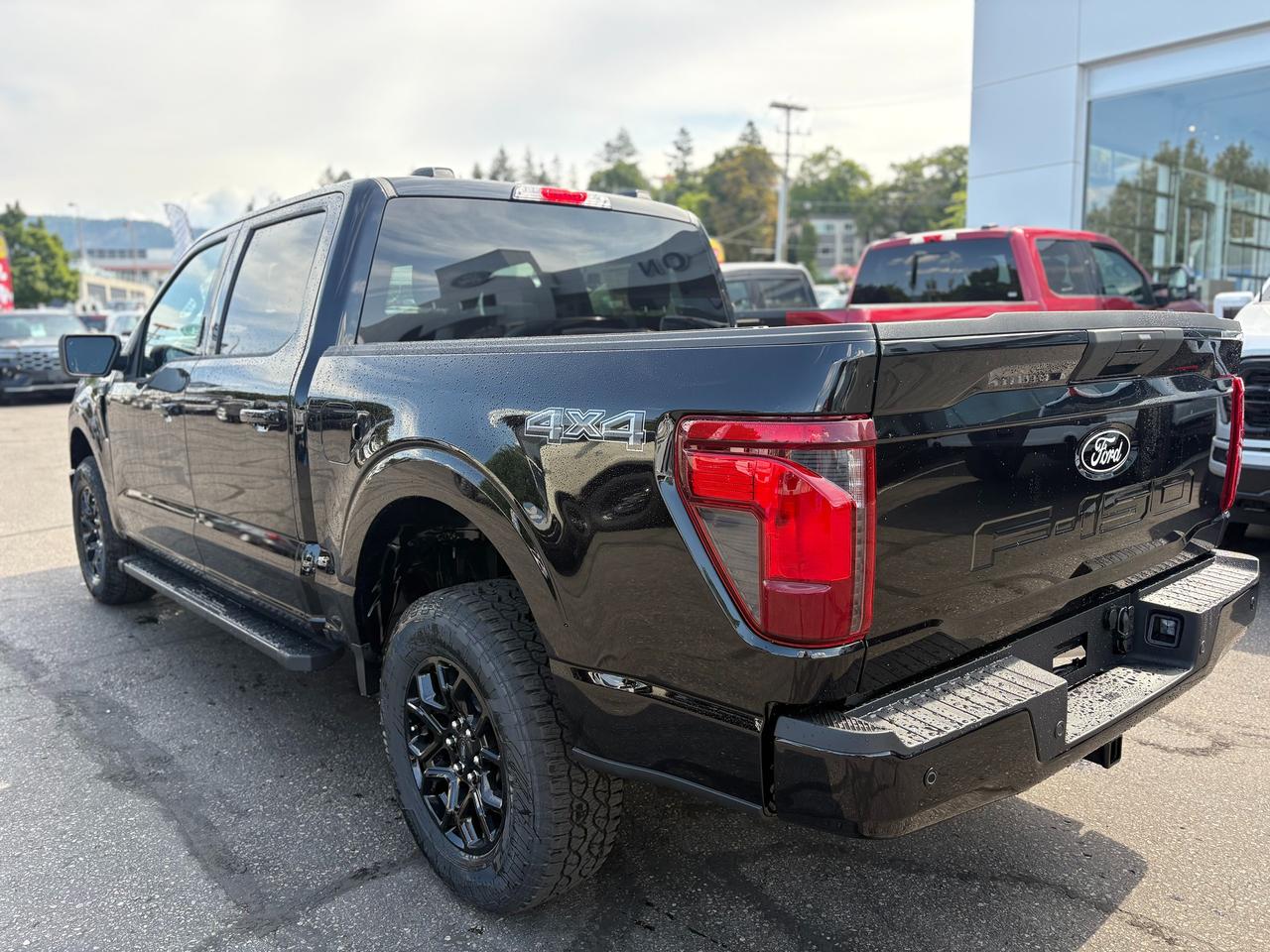 2026 Ford F-150 XLT Photo2