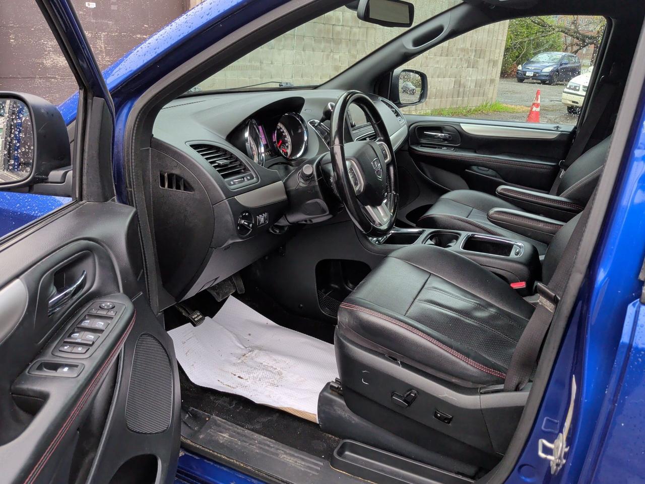 2020 Dodge Grand Caravan GT Photo