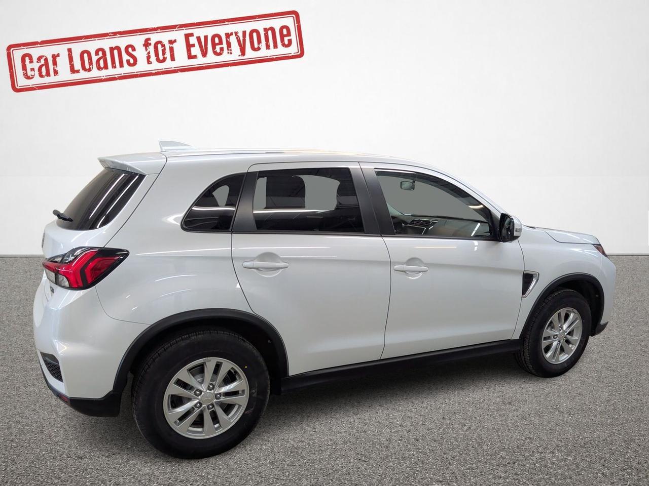 2024 Mitsubishi RVR SE