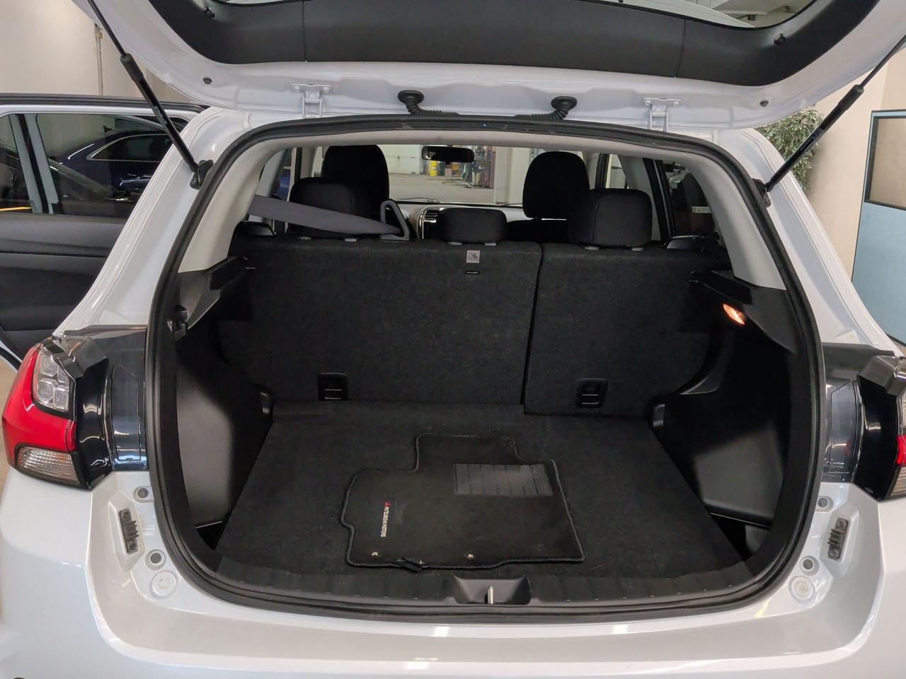 2024 Mitsubishi RVR SE