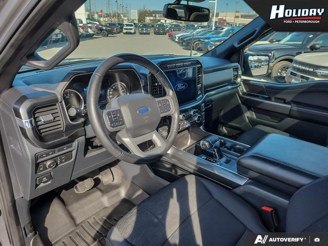 2022 Ford F-150 XLT Photo
