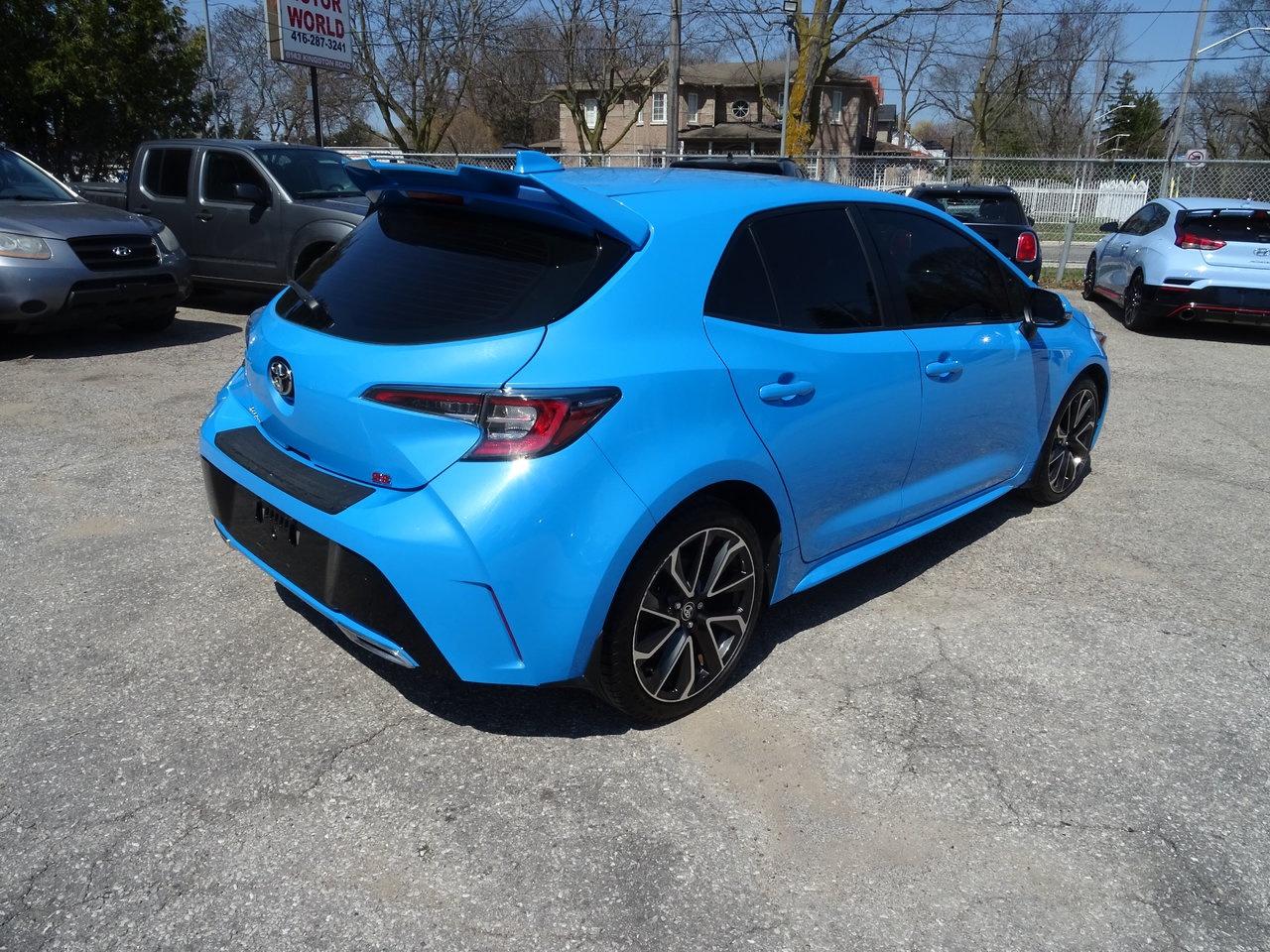 2020 Toyota Corolla Hatchback SE Photo