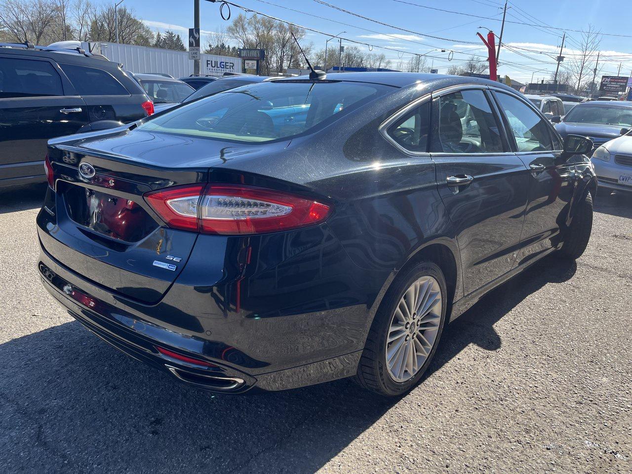 2014 Ford Fusion SE Photo3