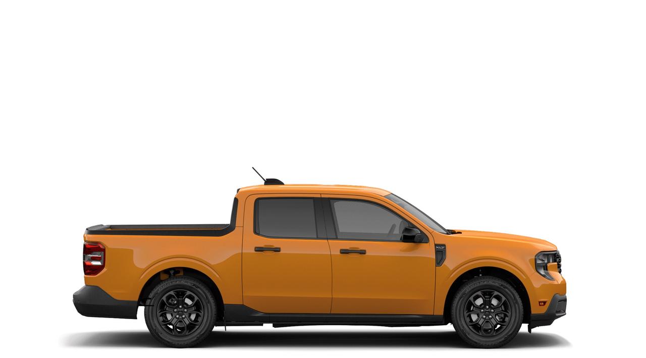 2026 Ford Maverick XLT Photo4