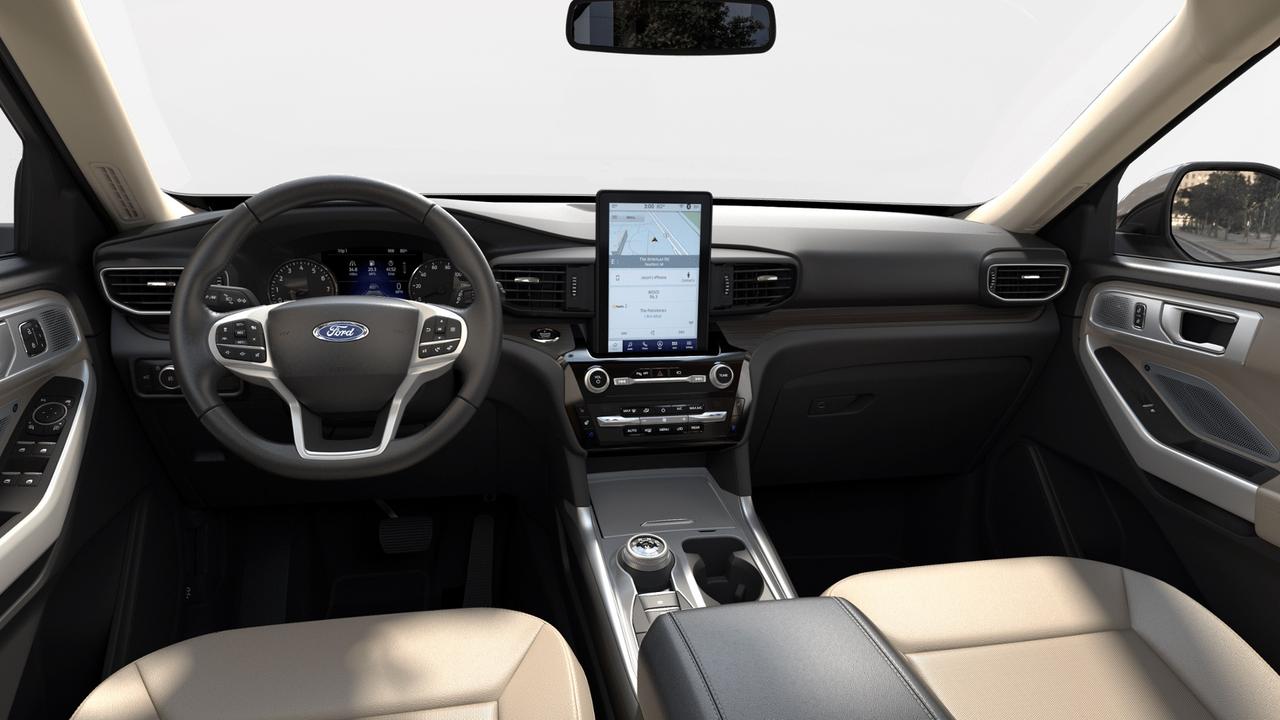 2024 Ford Explorer LIMITED Photo3