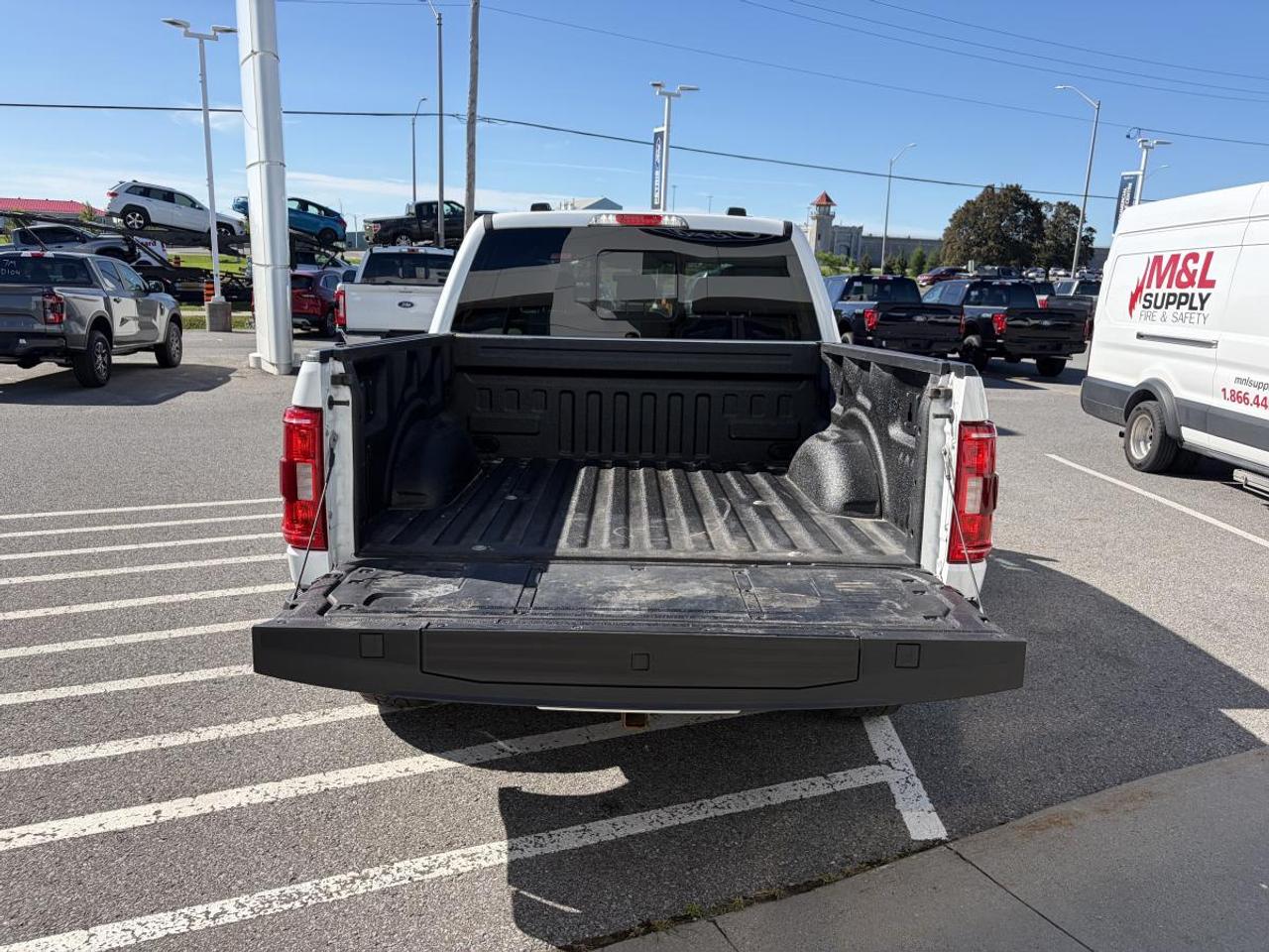 2023 Ford F-150 XLT Photo