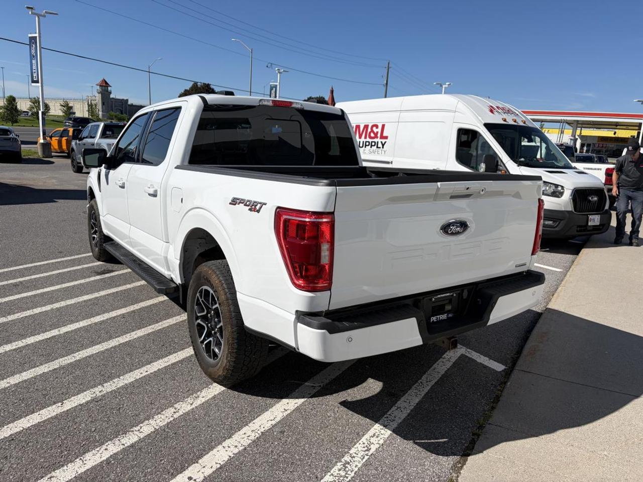 2023 Ford F-150 XLT Photo