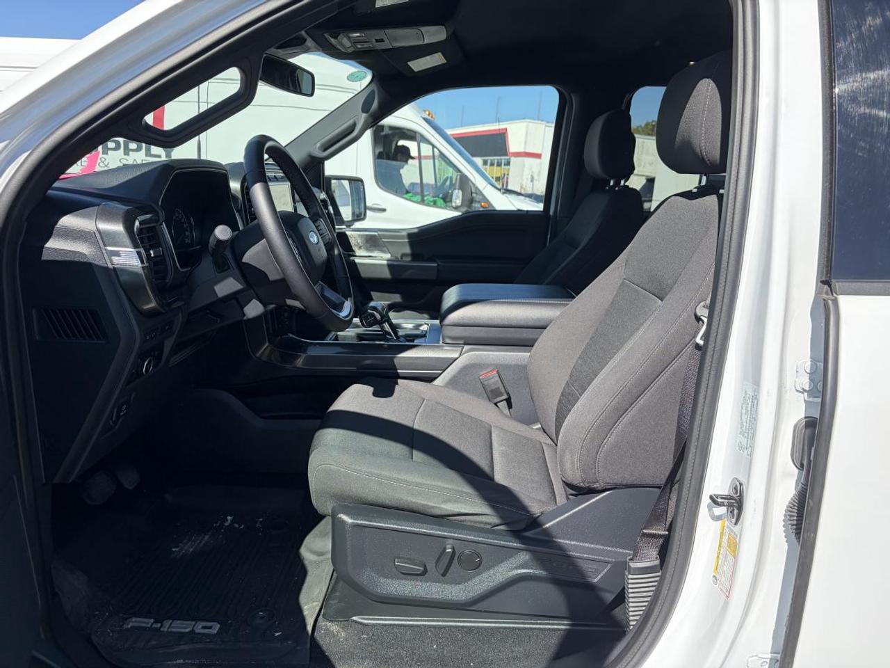 2023 Ford F-150 XLT Photo