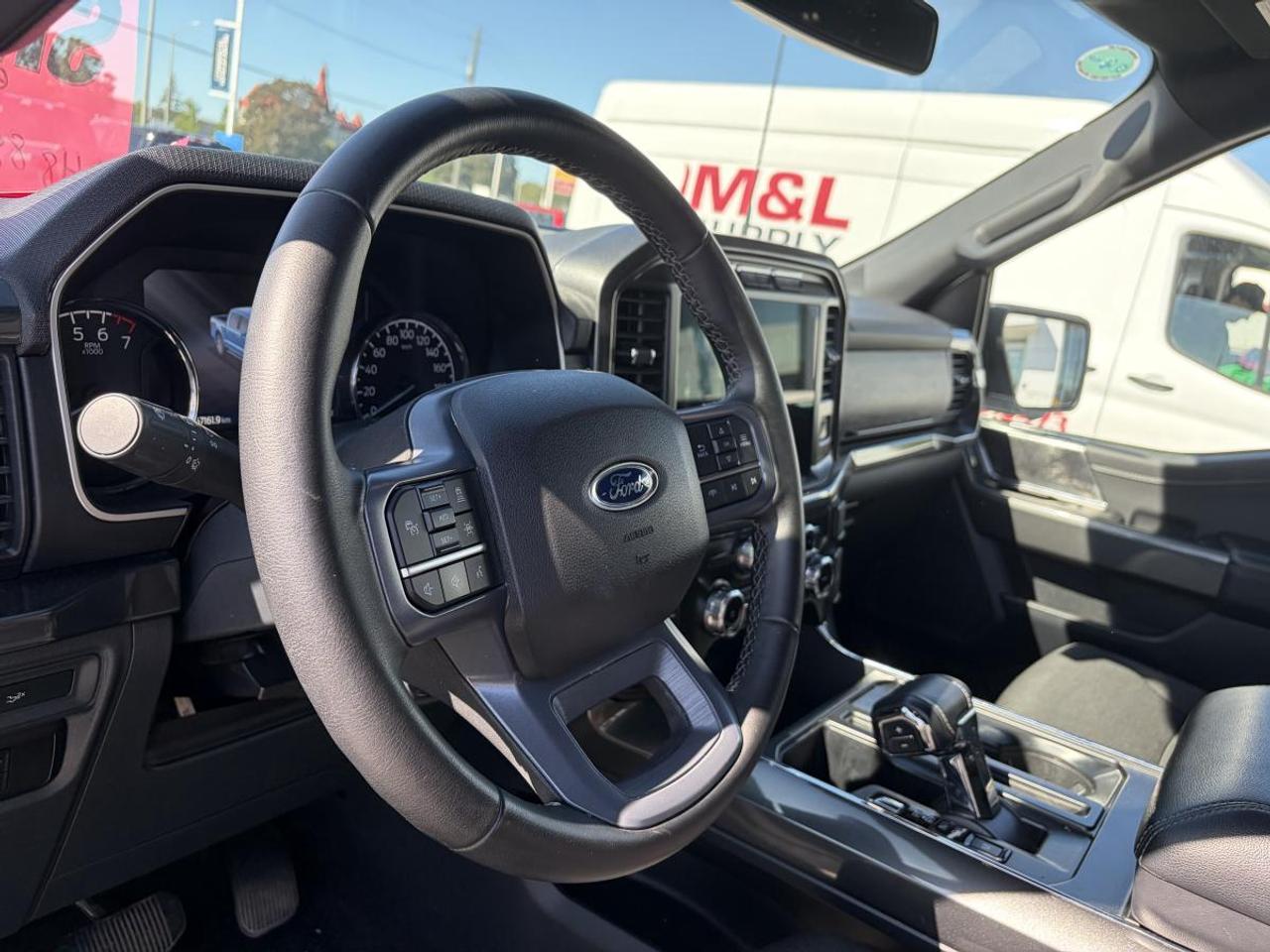 2023 Ford F-150 XLT Photo