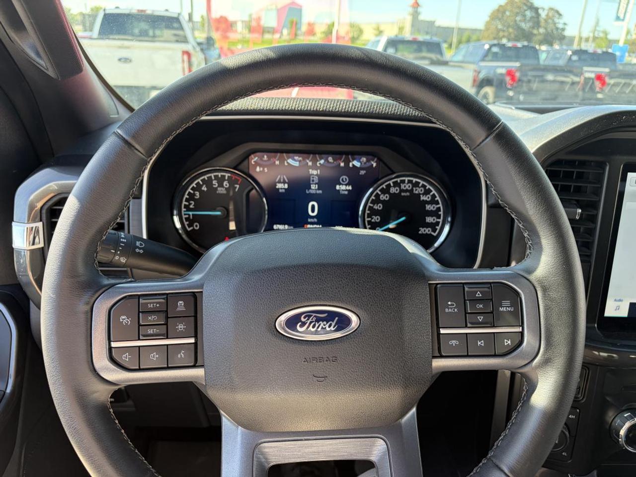 2023 Ford F-150 XLT Photo