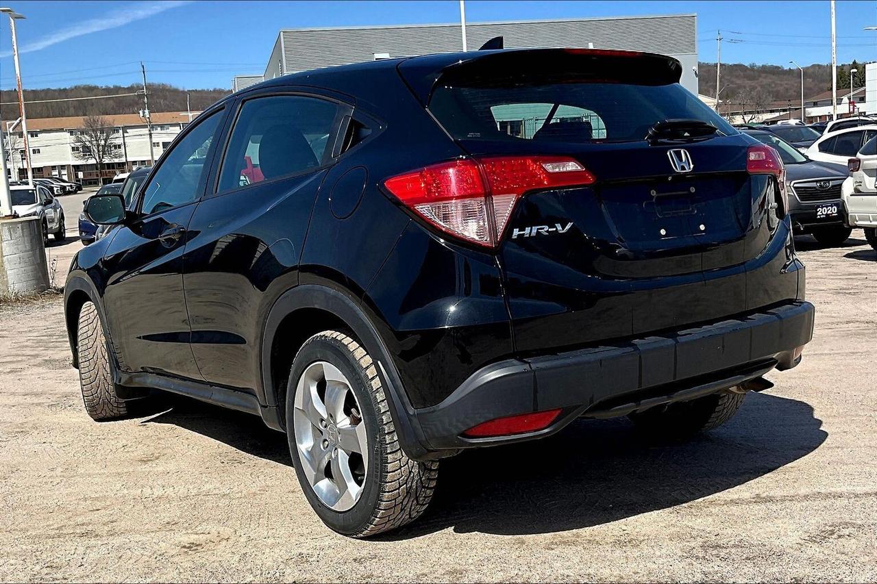 2016 Honda HR-V LX Photo