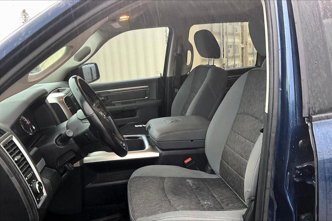 2019 RAM 1500 Classic WARLOCK Photo