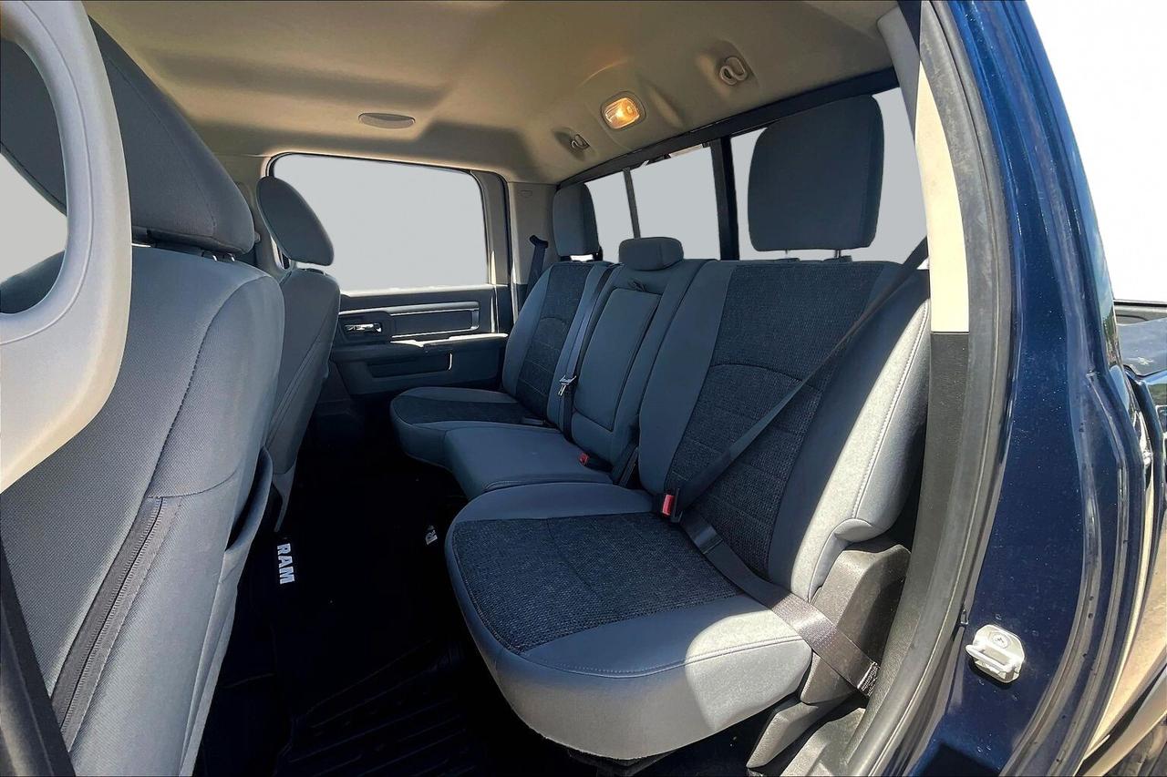 2019 RAM 1500 Classic WARLOCK Photo