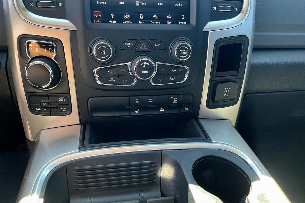 2019 RAM 1500 Classic WARLOCK Photo