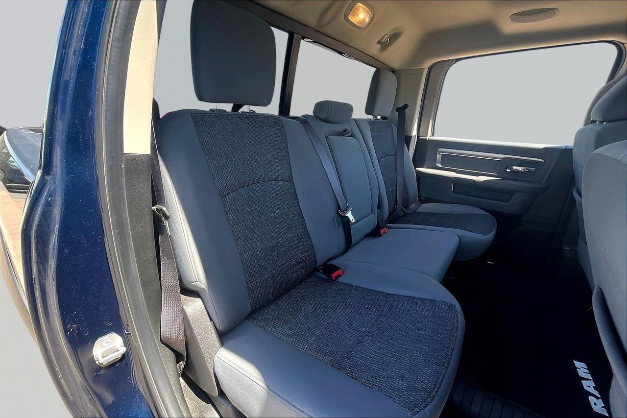 2019 RAM 1500 Classic WARLOCK Photo