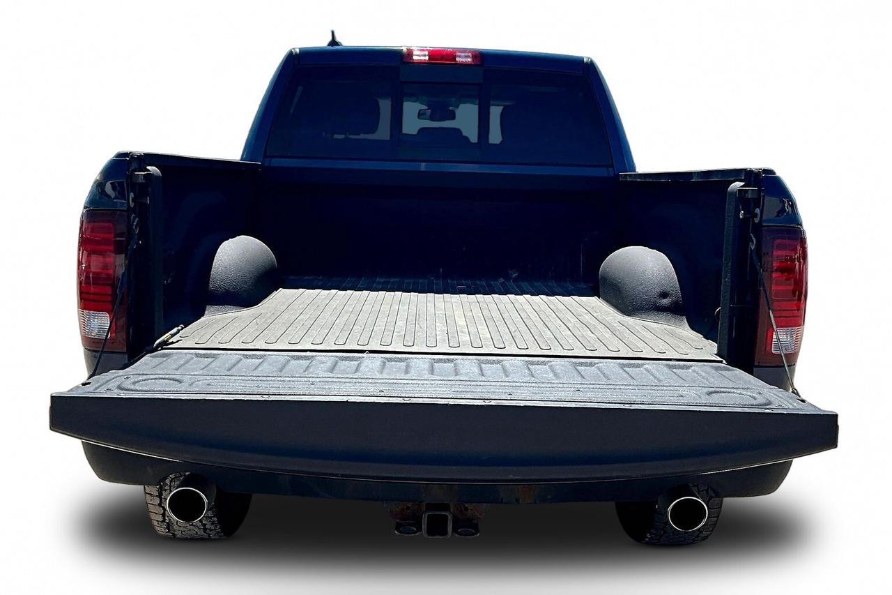 2019 RAM 1500 Classic WARLOCK Photo