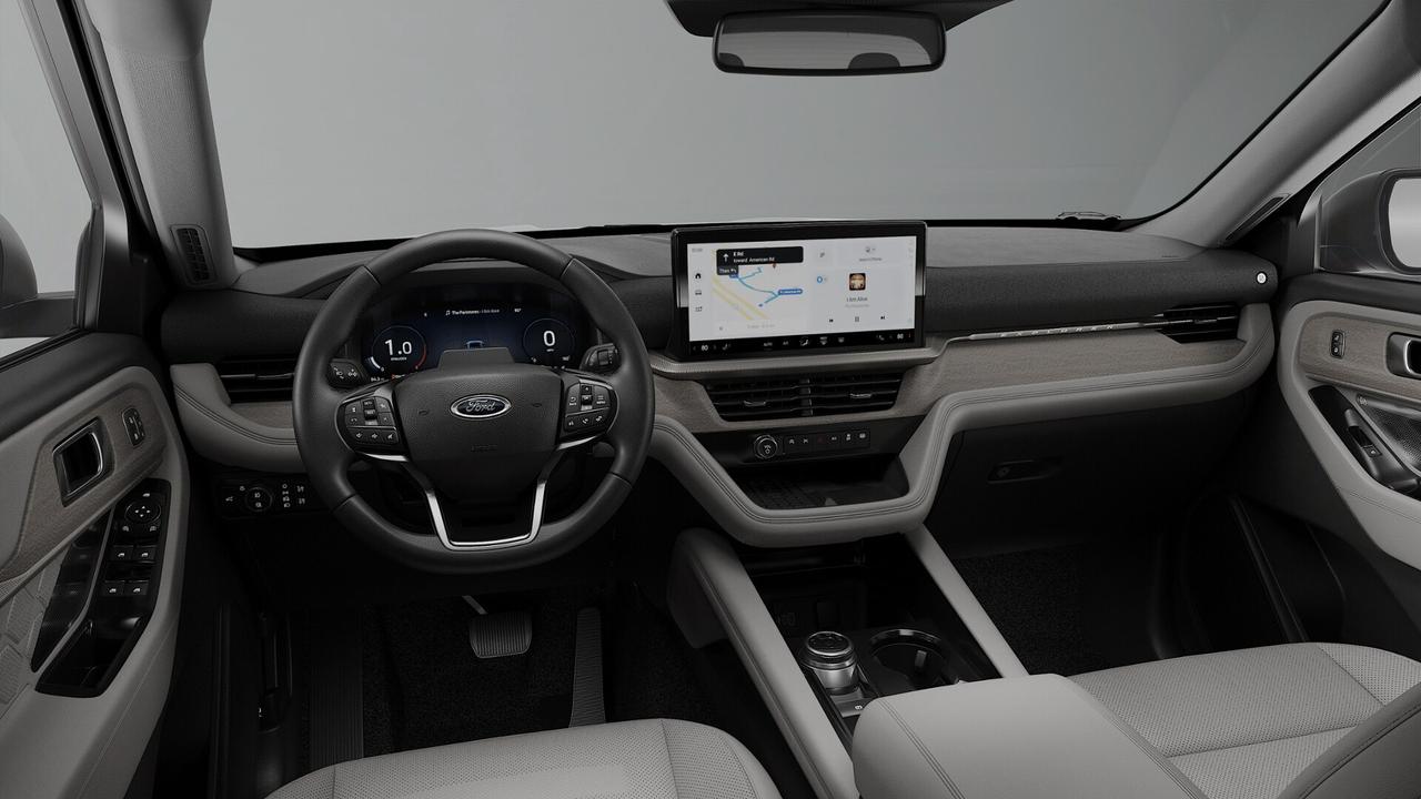 2026 Ford Explorer Platinum Photo